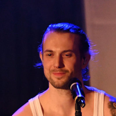 Bild von Dennis Klein auf der B�hne